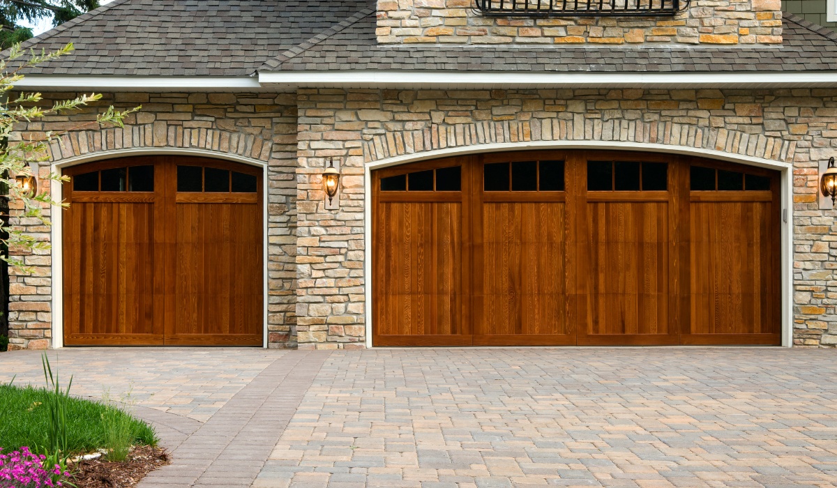 Energy Efficiency Carriage House Garage Doors