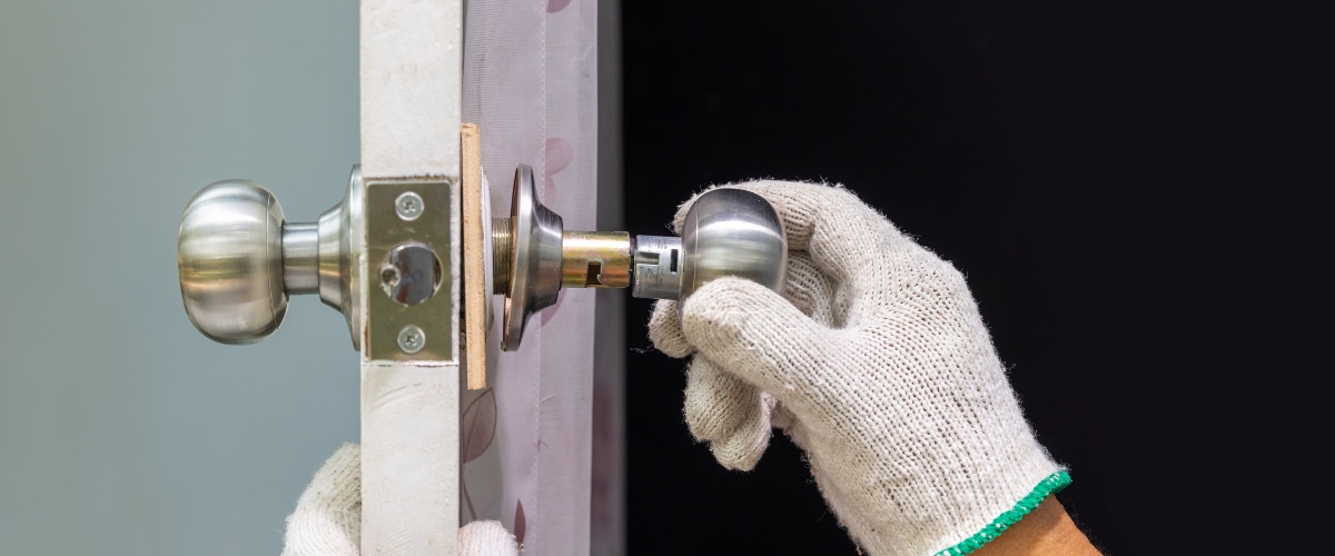 Expert replacing a broken garage door remote in Los Angeles.