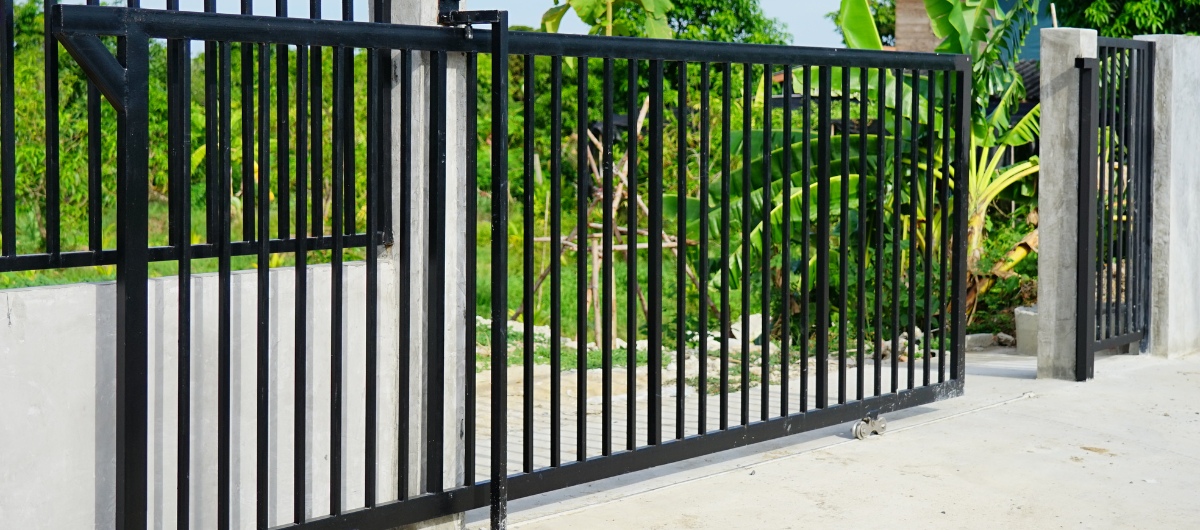 Certified sliding gate repair experts in Los Angeles providing reliable service.